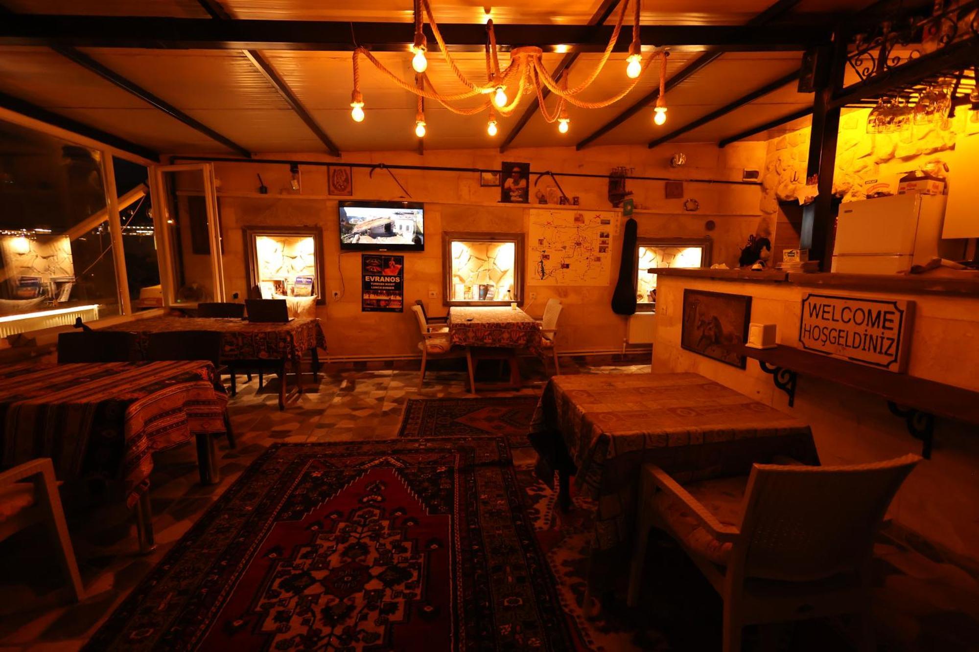 Lucky Luke Stone House Apartment Göreme Exterior photo
